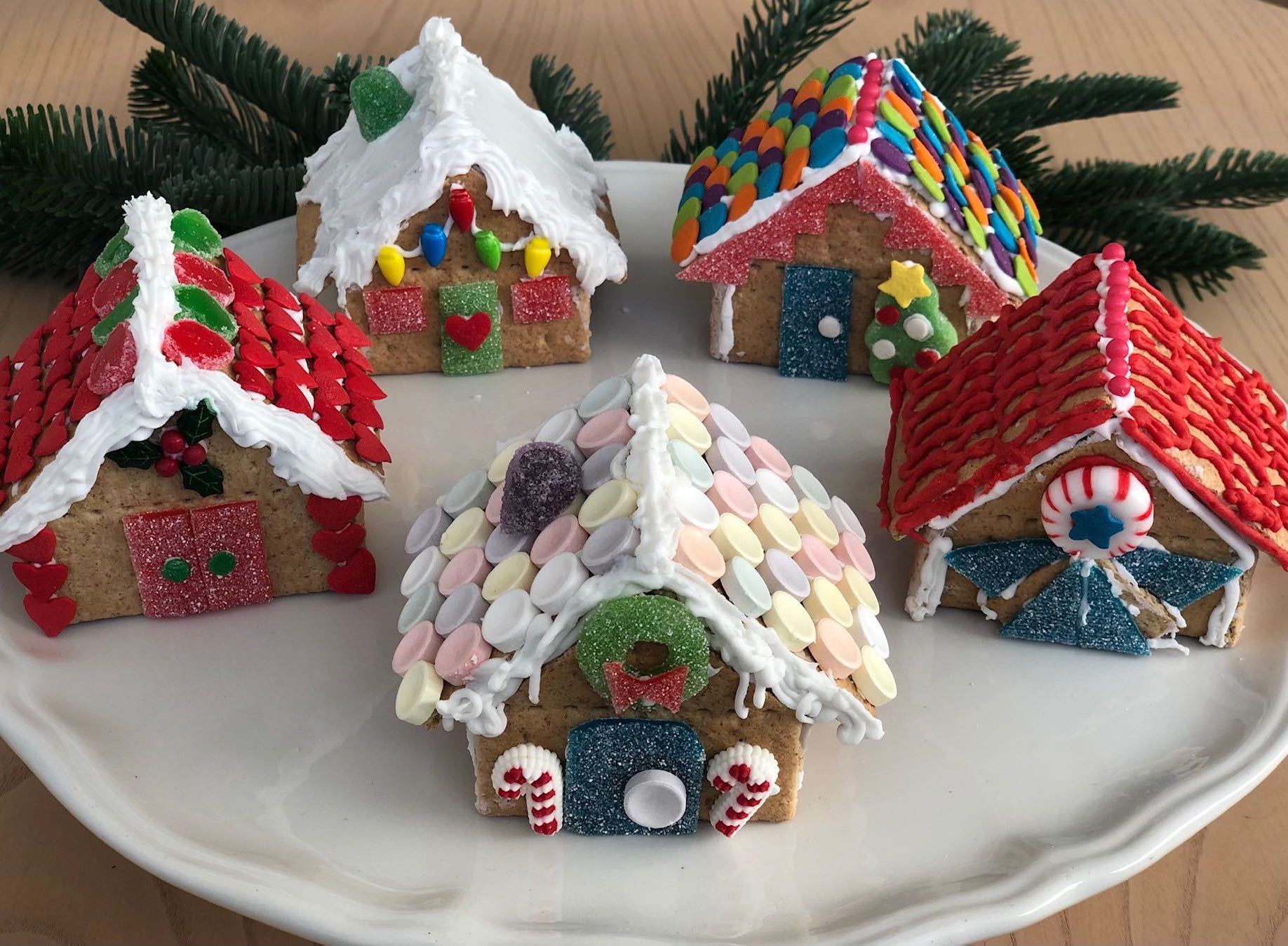 A Simple Gingerbread House Party - Call Me Grandma