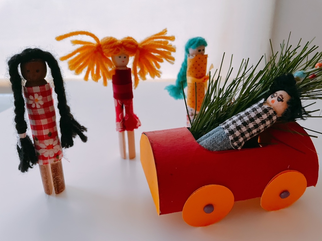 11 Easy Toilet Paper Roll Crafts for Kids to Make