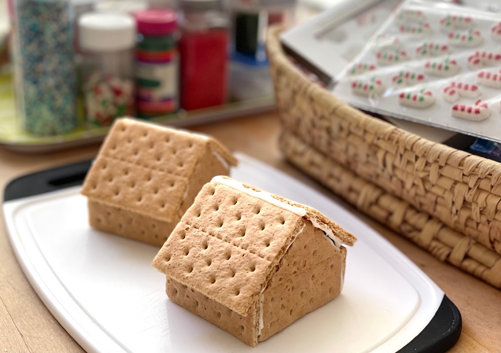 "Gingerbread" houses made from graham crackers.