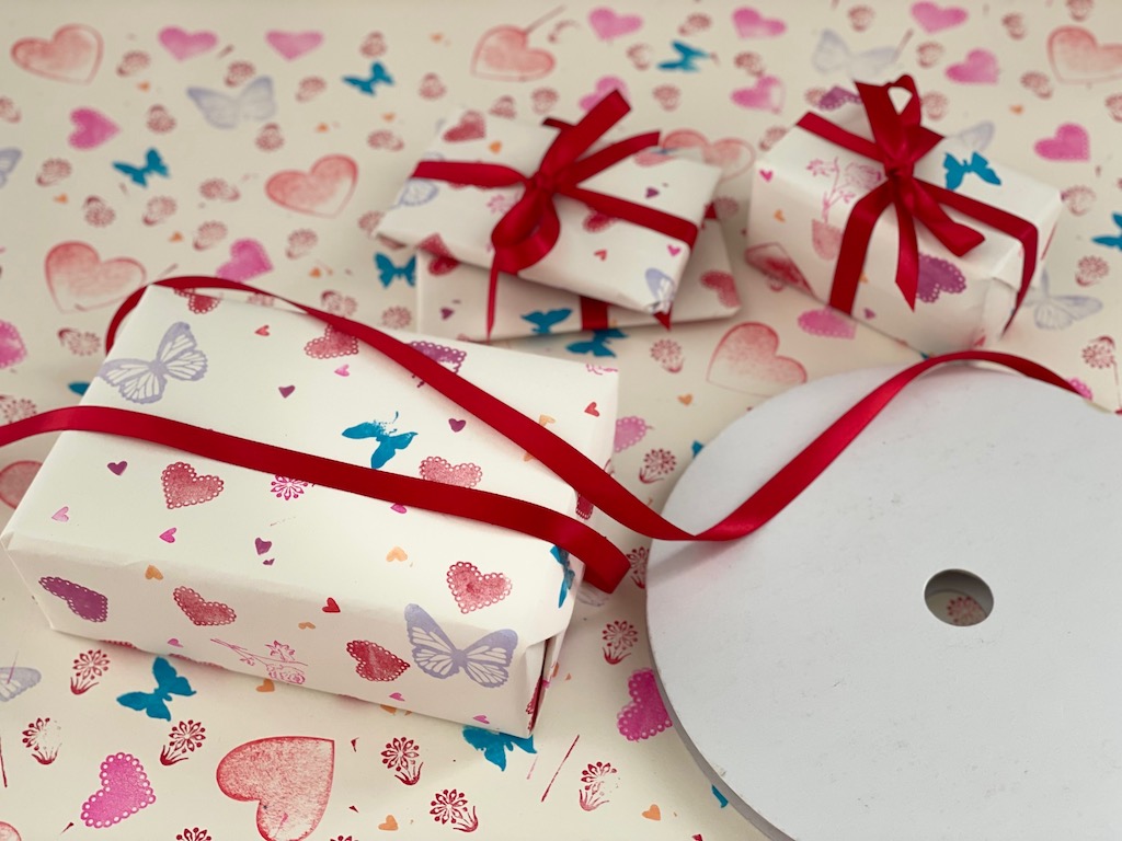 Finished Valentine's Day gift wrap paper for a Valentine's family party.